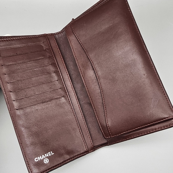 🖤CHANEL Quilted Leather Wallet/Clutch 🖤 - Picture 4 of 16